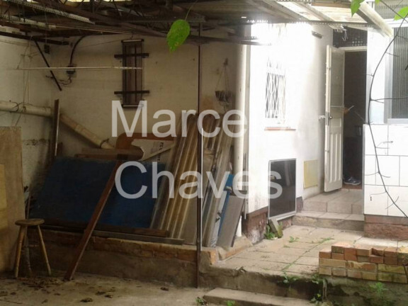 Imagem Casa com 3 Quartos à Venda, 250 m² em Petrópolis - Porto Alegre Imagem Casa com 3 Quartos à Venda, 250 m² em Petrópolis - Porto Alegre