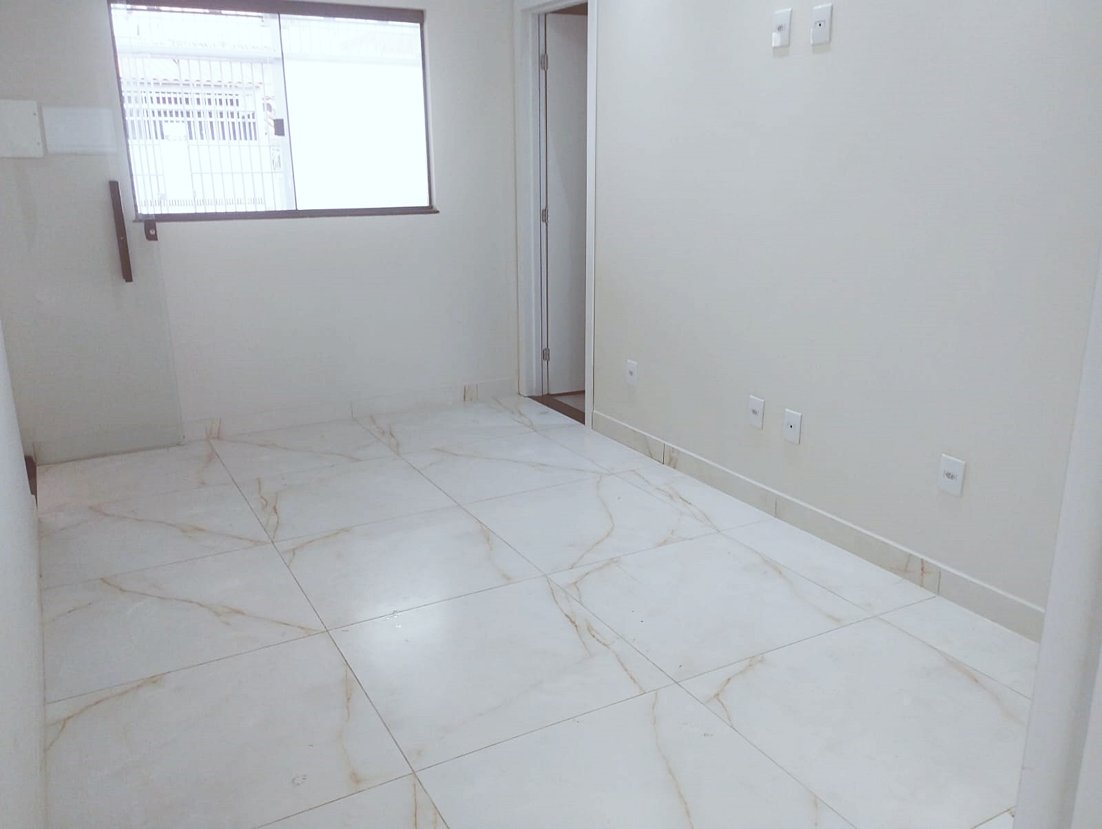 Imagem Casa com 3 Quartos à Venda, 144 m²em Ceilândia Norte (Ceilândia) - Brasília Imagem Casa com 3 Quartos à Venda, 144 m²em Ceilândia Norte (Ceilândia) - Brasília