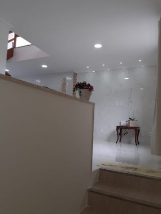 Imagem Sobrado com 2 Quartos à Venda,  em Araras - Teresópolis