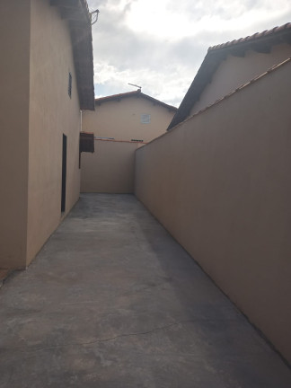 Imagem Casa com 3 Quartos à Venda, 72 m²em Vila Helena - São Sebastião do Paraíso