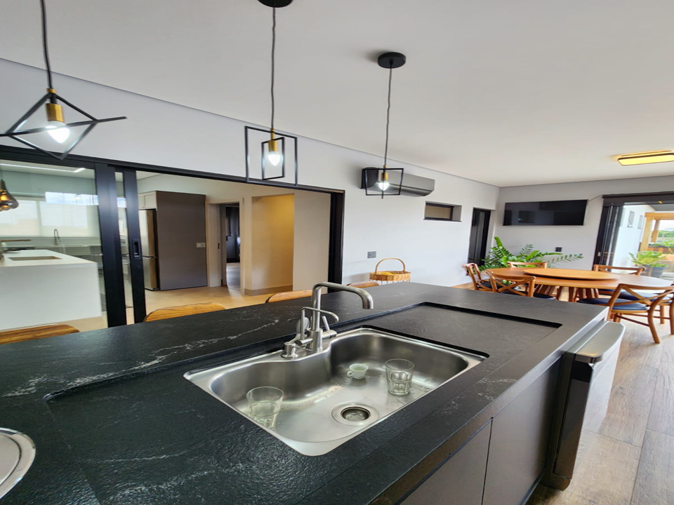 Imagem Casa de Condomínio com 4 Quartos à Venda, 403 m²em Jardim Florestal - Jundiaí