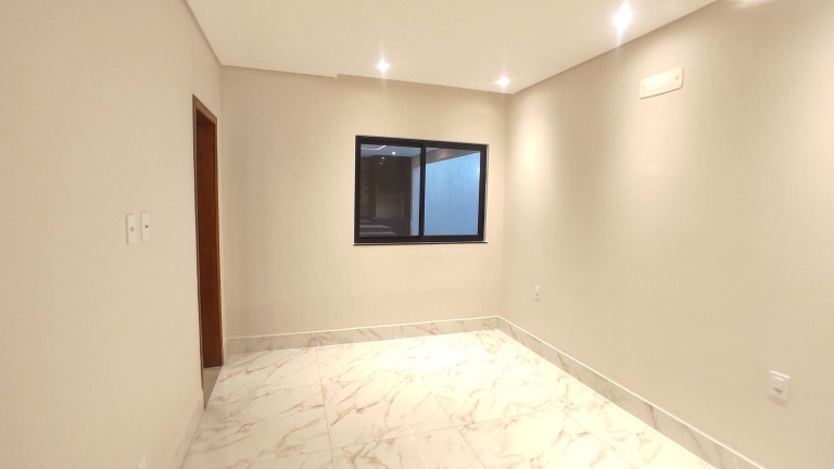 Imagem Casa de Condomínio com 4 Quartos à Venda,  em Setor Habitacional Vicente Pires - Brasília