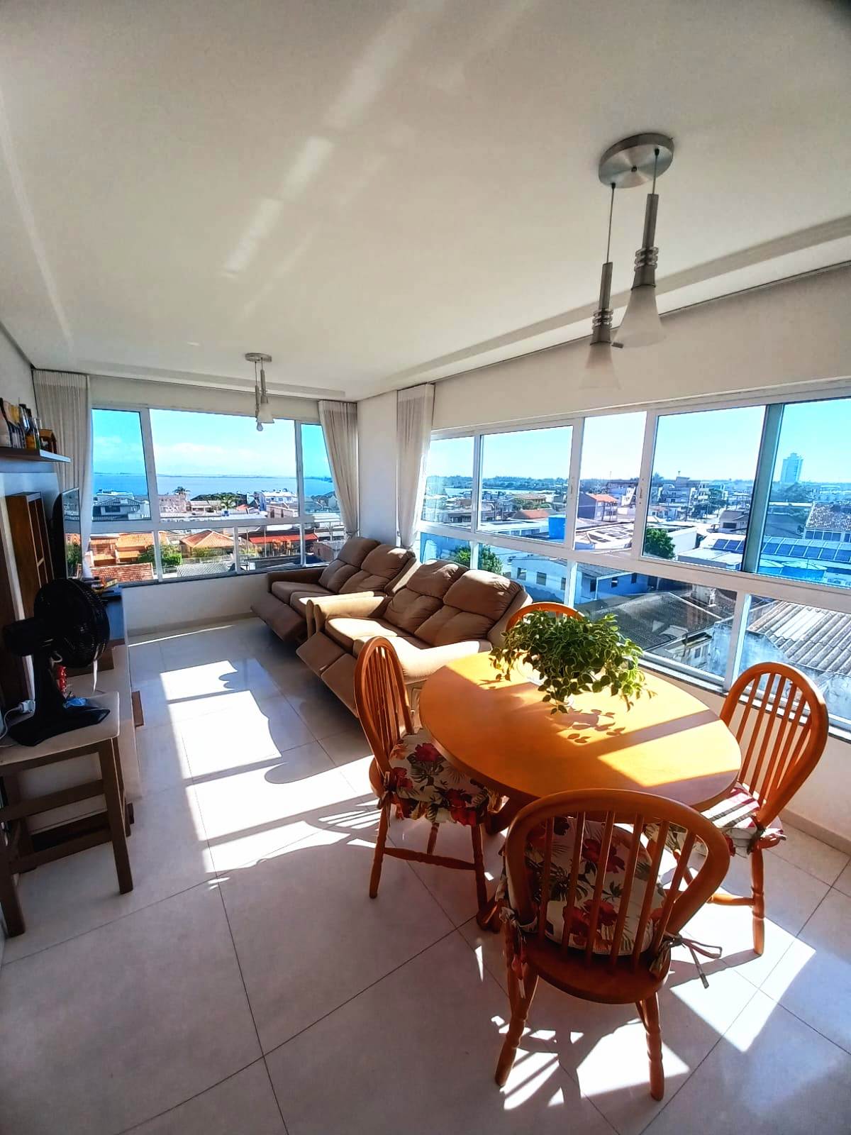 Imagem Apartamento com 2 Quartos à Venda, 115 m²em Centro - Tramandaí Imagem Apartamento com 2 Quartos à Venda, 115 m²em Centro - Tramandaí