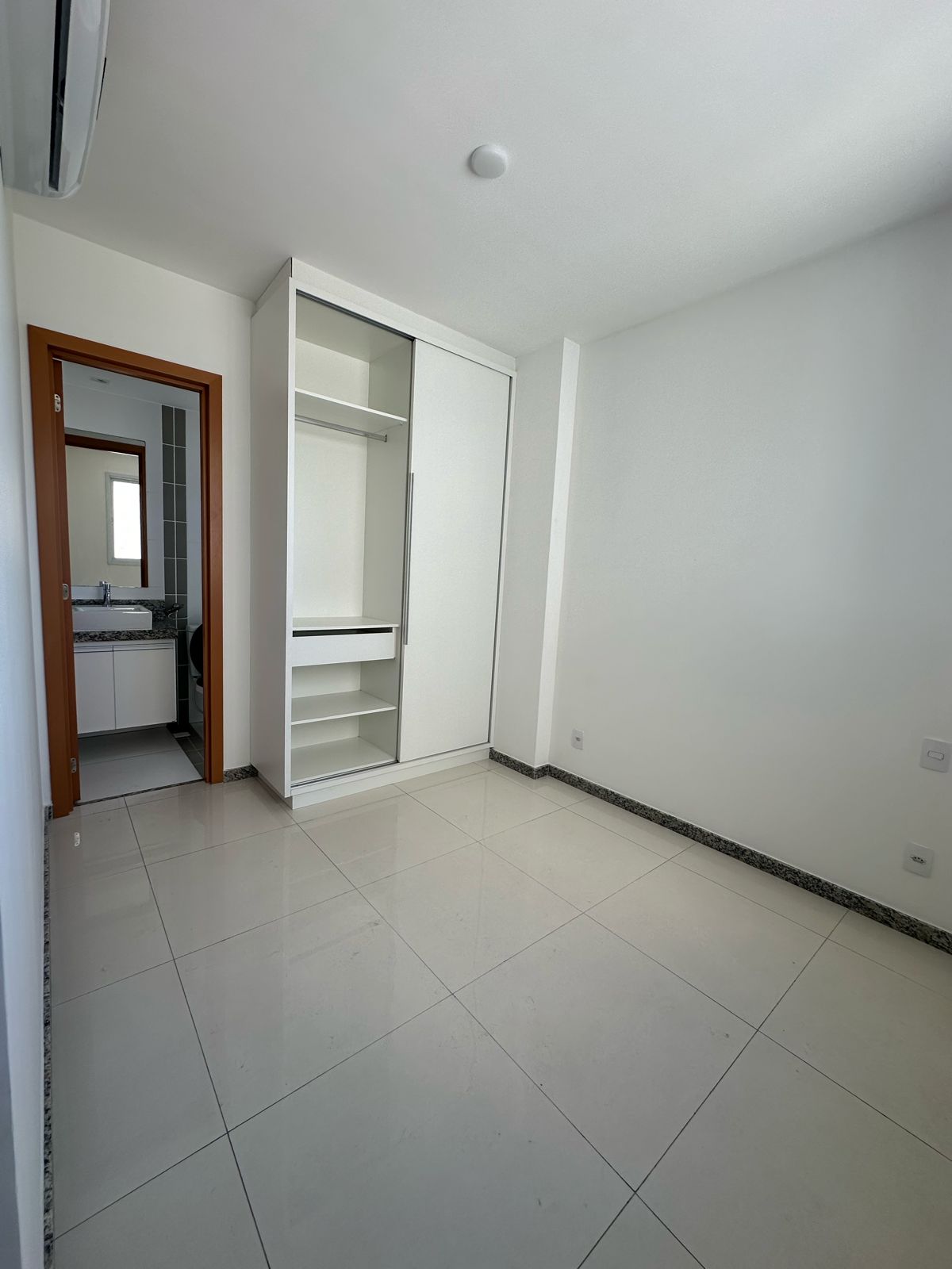 Imagem Apartamento com 2 Quartos à Venda, 65 m²em Praia de Itaparica - Vila Velha Imagem Apartamento com 2 Quartos à Venda, 65 m²em Praia de Itaparica - Vila Velha