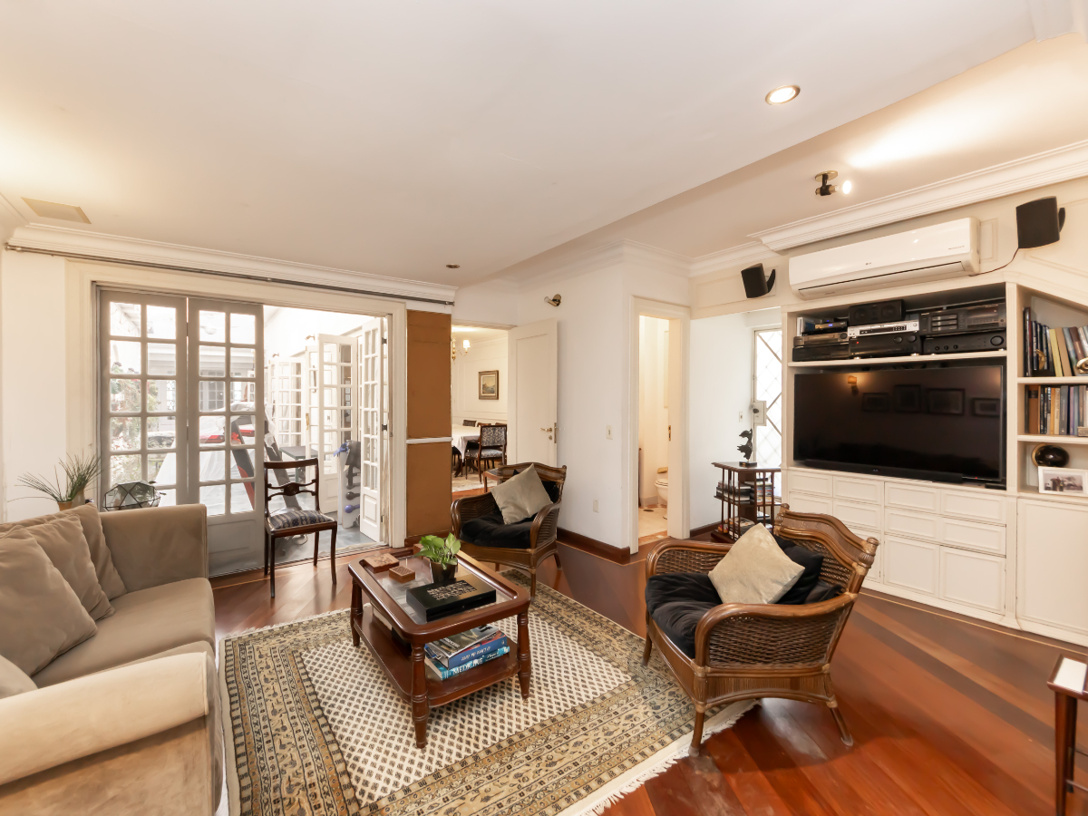 Imagem Sobrado com 4 Quartos à Venda, 400 m² em Jardim Paulistano - São Paulo Imagem Sobrado com 4 Quartos à Venda, 400 m² em Jardim Paulistano - São Paulo