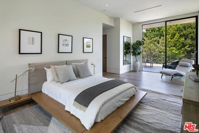 Imagem Casa de Condomínio com 7 Quartos à Venda, 982 m²em Alphaville Residencial Um - Barueri