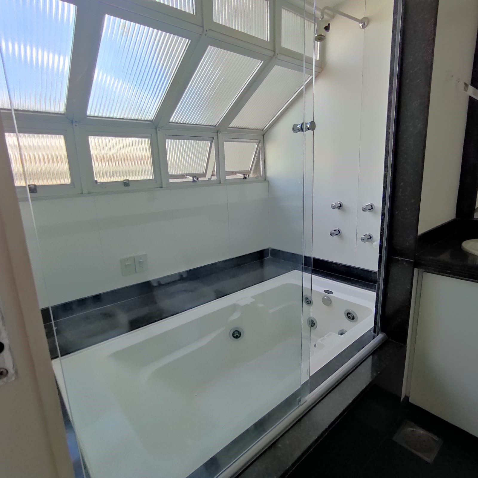 Imagem Cobertura com 3 Quartos à Venda, 190 m²em Coração de Jesus - Belo Horizonte