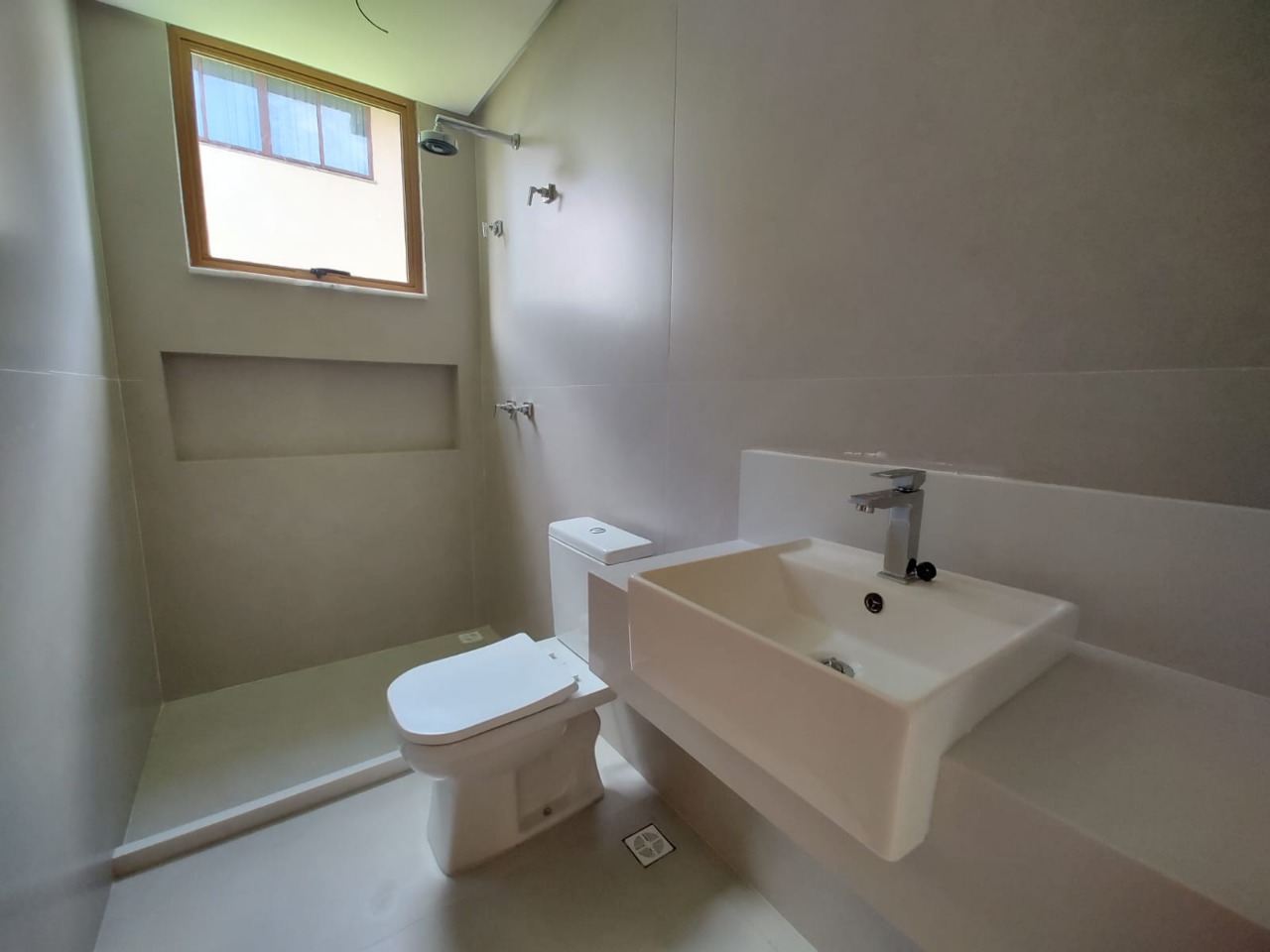 Imagem Casa de Condomínio com 5 Quartos à Venda, 375 m²em Praia do Forte - Mata de São João Imagem Casa de Condomínio com 5 Quartos à Venda, 375 m²em Praia do Forte - Mata de São João