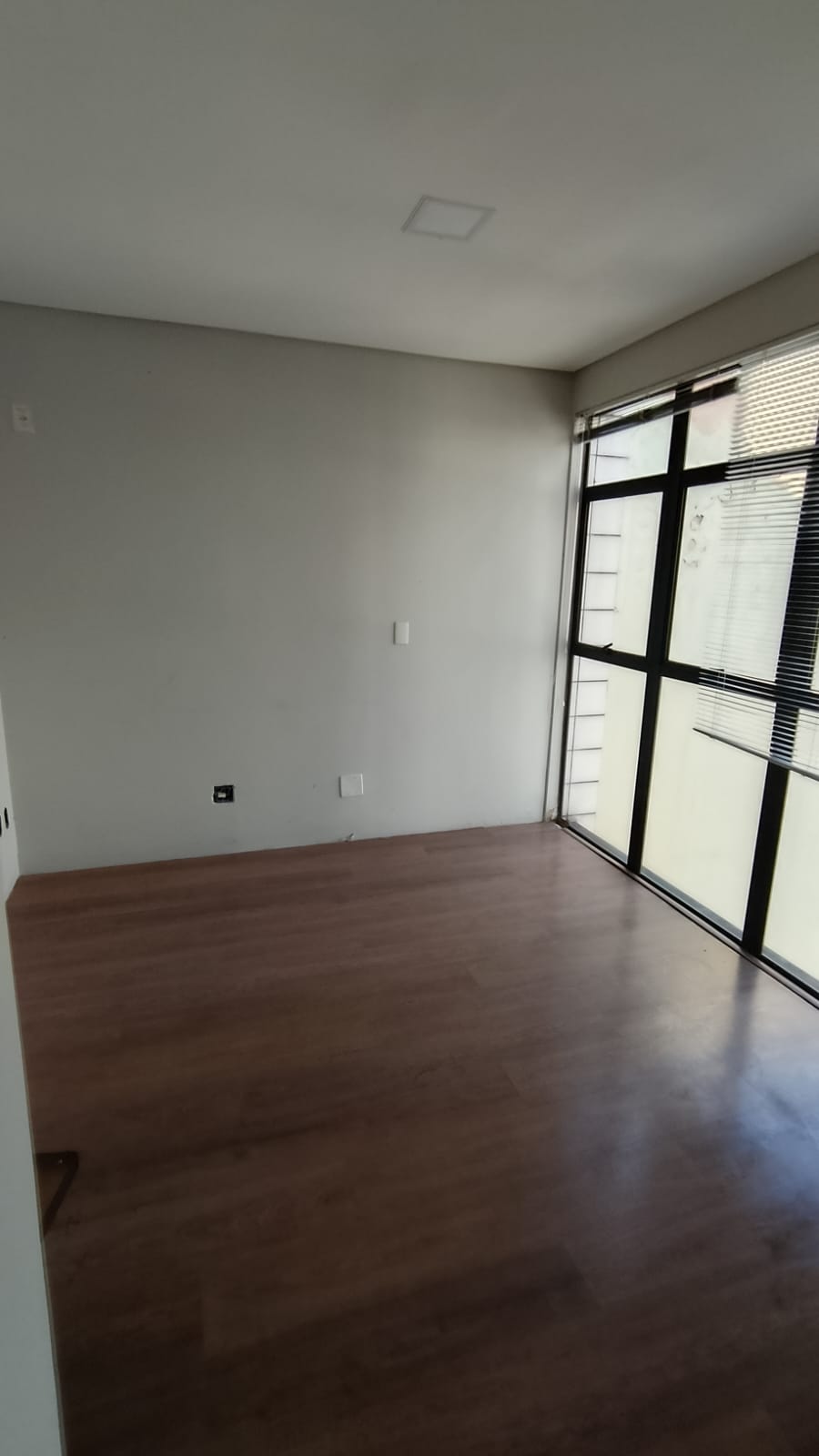 Imagem Sala Comercial à Venda ou Locação, 180 m² em Centro - Juiz de Fora