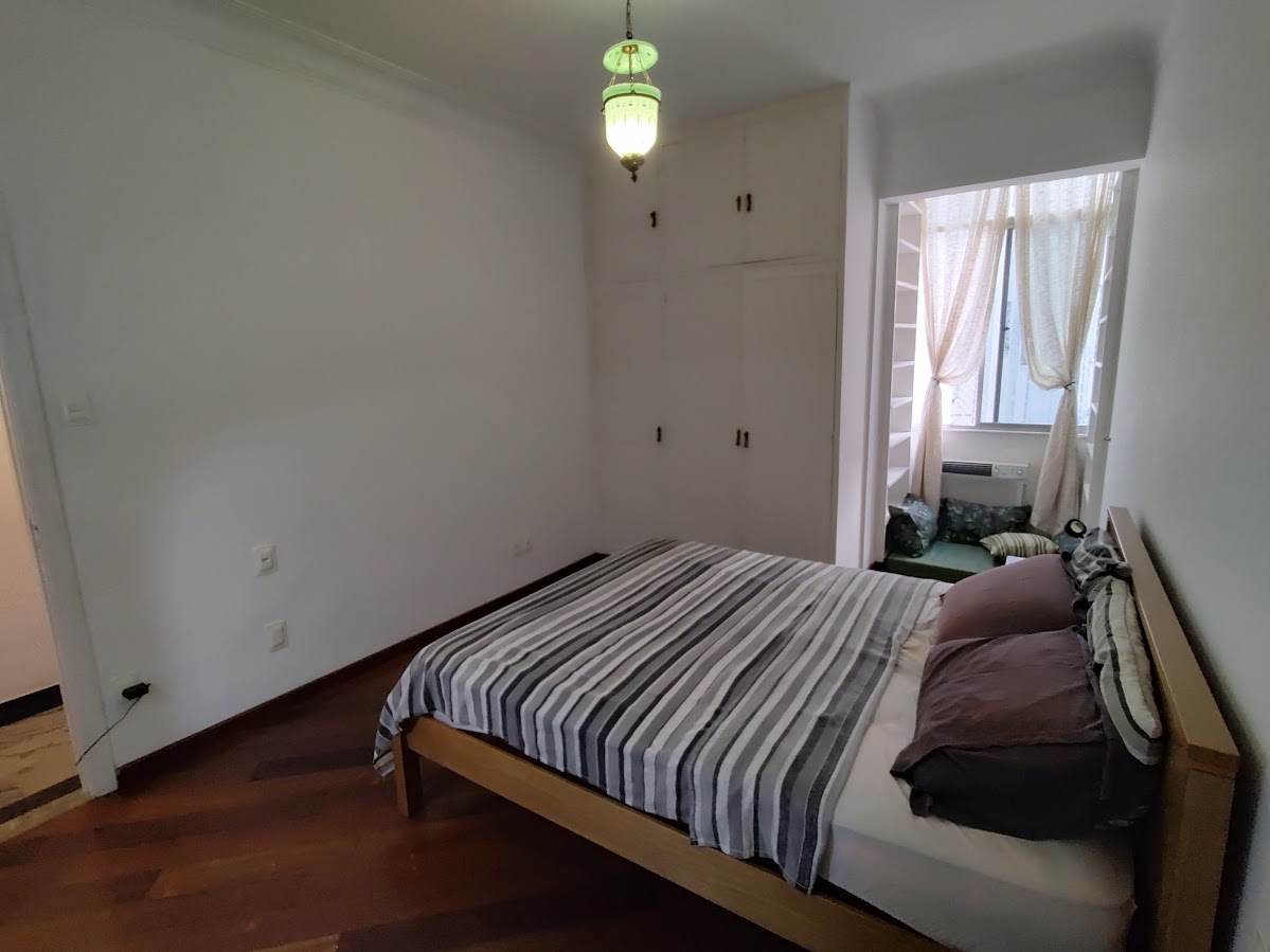 Imagem Apartamento com 3 Quartos à Venda, 165 m²em Copacabana - Rio de Janeiro Imagem Apartamento com 3 Quartos à Venda, 165 m²em Copacabana - Rio de Janeiro
