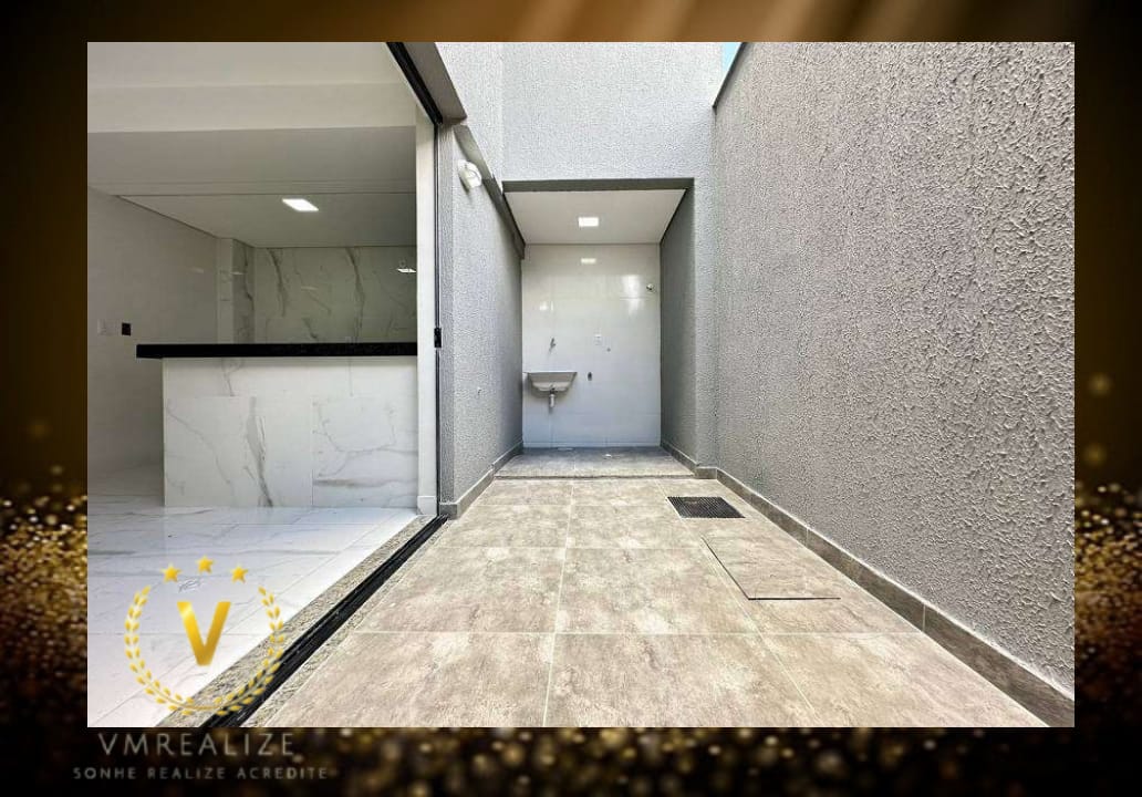 Imagem Casa com 3 Quartos à Venda, 166 m²em Santa Mônica - Belo Horizonte Imagem Casa com 3 Quartos à Venda, 166 m²em Santa Mônica - Belo Horizonte