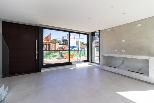 Imagem Sobrado com 3 Quartos à Venda, 300 m² em Santa Cândida - Curitiba Imagem Sobrado com 3 Quartos à Venda, 300 m² em Santa Cândida - Curitiba