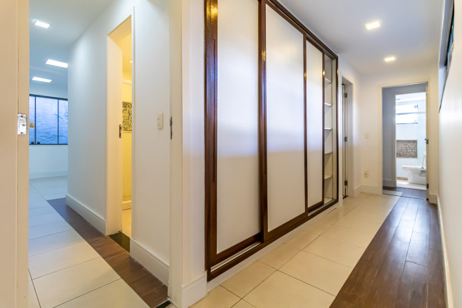 Imagem Casa com 6 Quartos à Venda, 677 m²em Laranjeiras - Rio de Janeiro