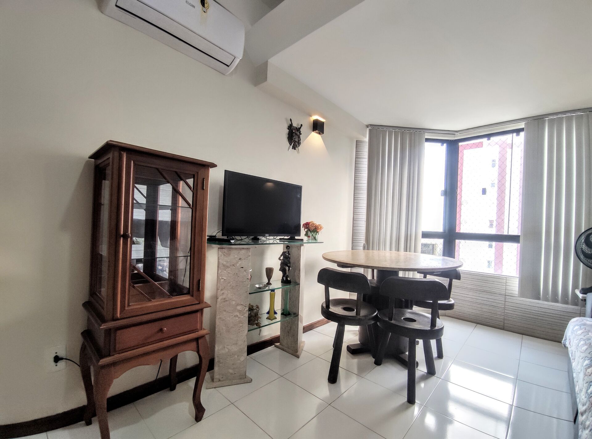 Imagem Apartamento com 1 Quarto à Venda, 99 m² em Pituba - Salvador Imagem Apartamento com 1 Quarto à Venda, 99 m² em Pituba - Salvador
