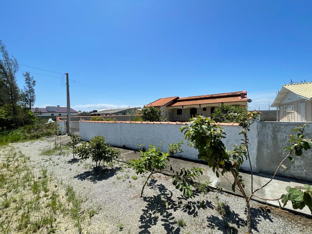 Casa com 3 Quartos à Venda, 150 m²em Praia do Sol - Laguna