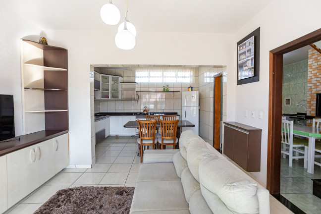 Imagem Casa com 3 Quartos à Venda,  em Sítio Cercado - Curitiba