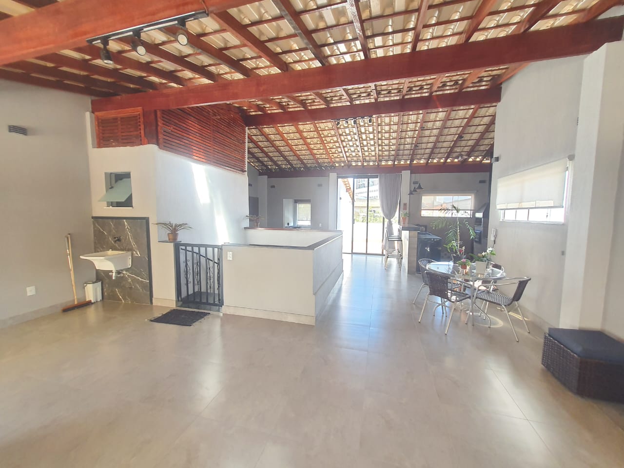 Imagem Casa com 4 Quartos à Venda, 300 m² em São Pedro - Juiz de Fora Imagem Casa com 4 Quartos à Venda, 300 m² em São Pedro - Juiz de Fora