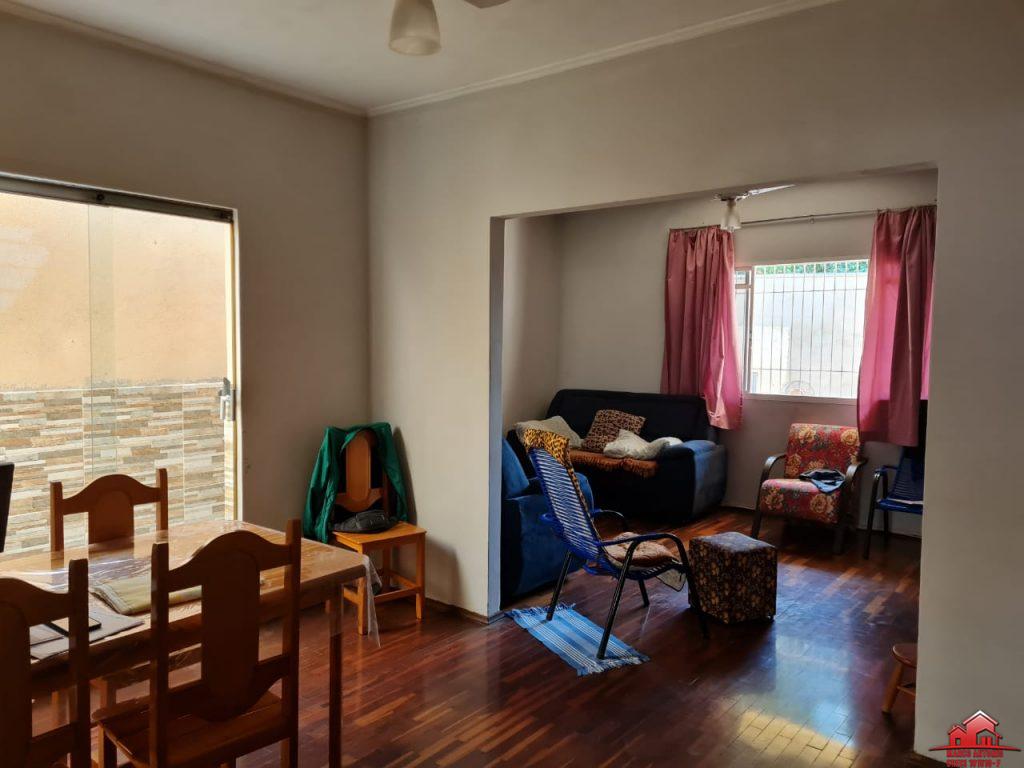 Imagem Casa com 4 Quartos à Venda, 213 m²em Jardim Petrópolis - Bauru