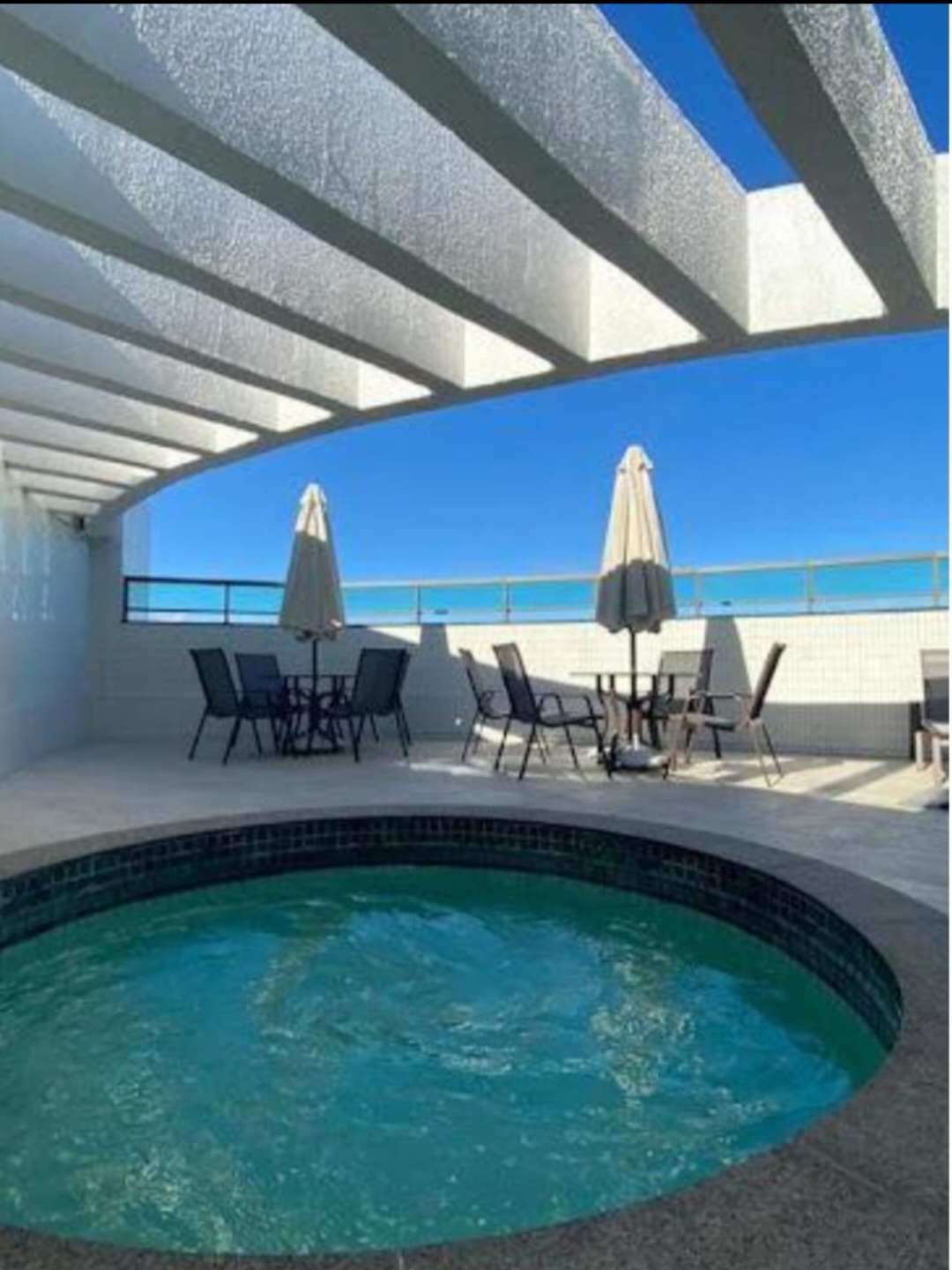 Imagem Apartamento com 2 Quartos para Alugar, 44 m² em Boa Viagem - Recife