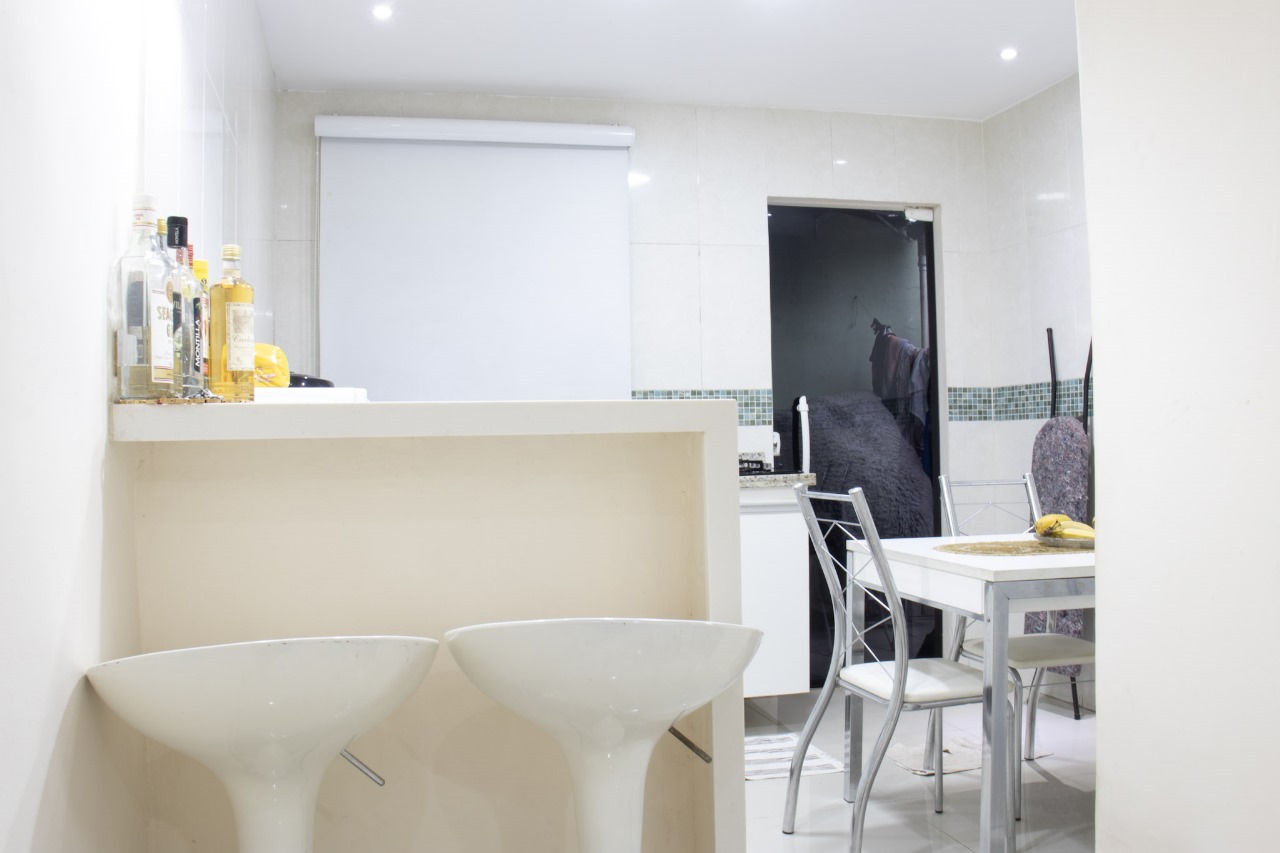 Imagem Casa com 2 Quartos à Venda, 90 m² em Campo Grande - Rio de Janeiro