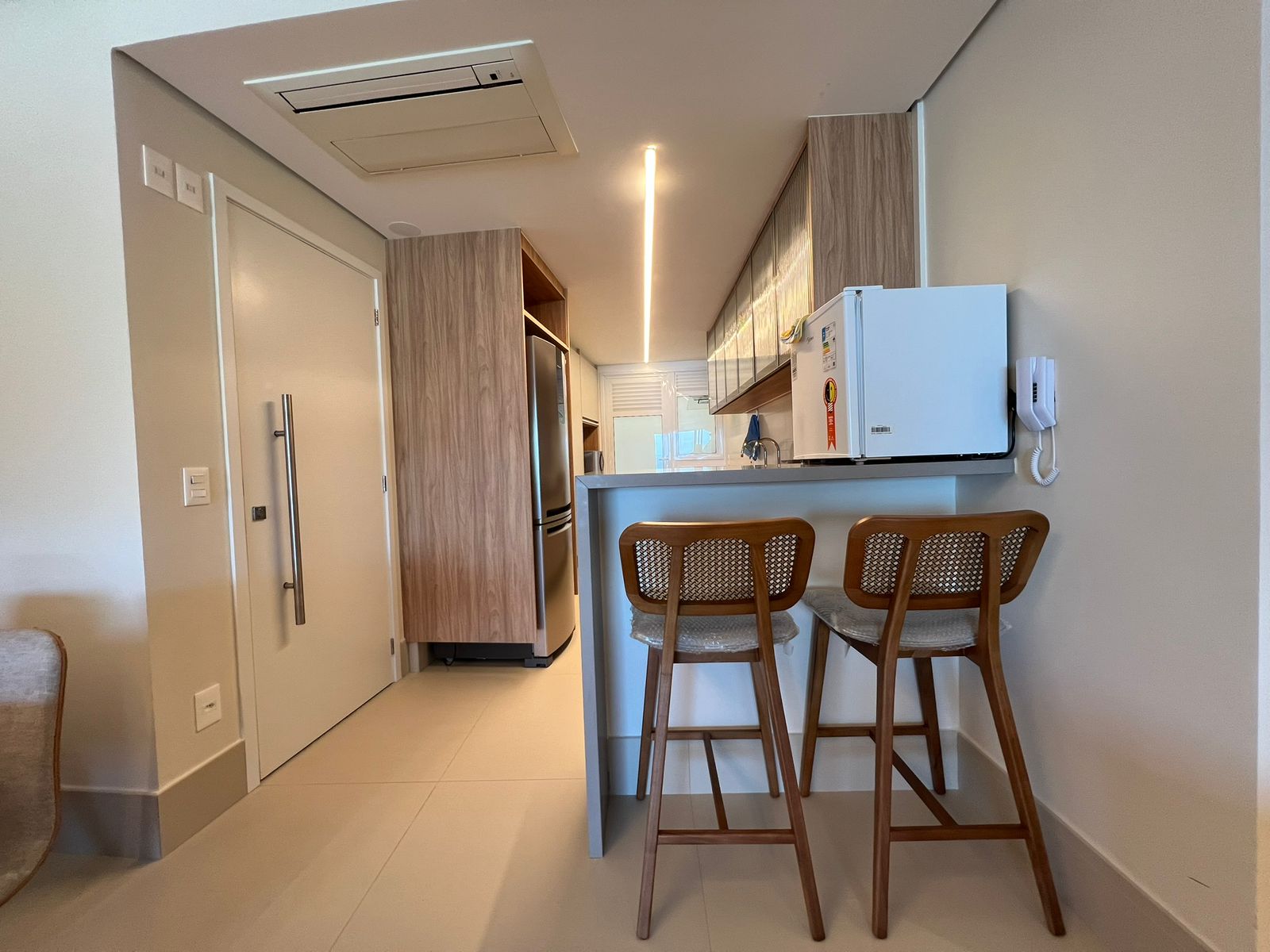 Imagem Apartamento com 4 Quartos para Temporada, 141 m² em Riviera - Bertioga Imagem Apartamento com 4 Quartos para Temporada, 141 m² em Riviera - Bertioga