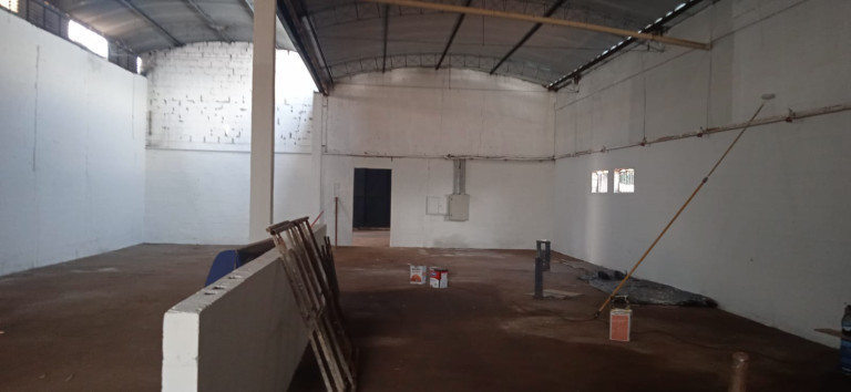 Imagem Galpão à Venda ou Locação, 980 m²em Vila Nossa Senhora de Lourdes - Aparecida de Goiânia Imagem Galpão à Venda ou Locação, 980 m²em Vila Nossa Senhora de Lourdes - Aparecida de Goiânia
