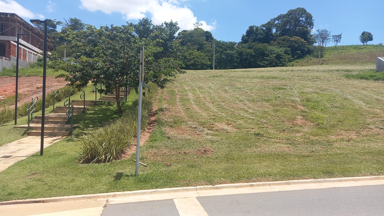 Terreno à Venda, 435 m²em Jardins Nápoles - Senador Canedo