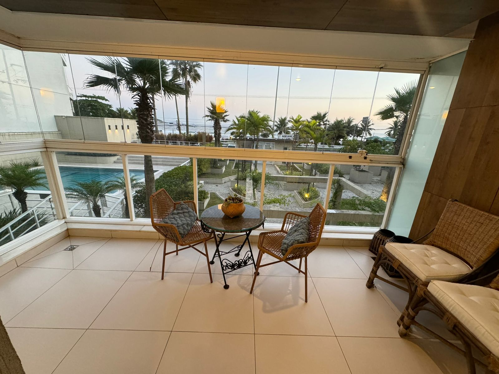 Imagem Apartamento com 3 Quartos à Venda, 98 m²em Barra da Tijuca - Rio de Janeiro Imagem Apartamento com 3 Quartos à Venda, 98 m²em Barra da Tijuca - Rio de Janeiro