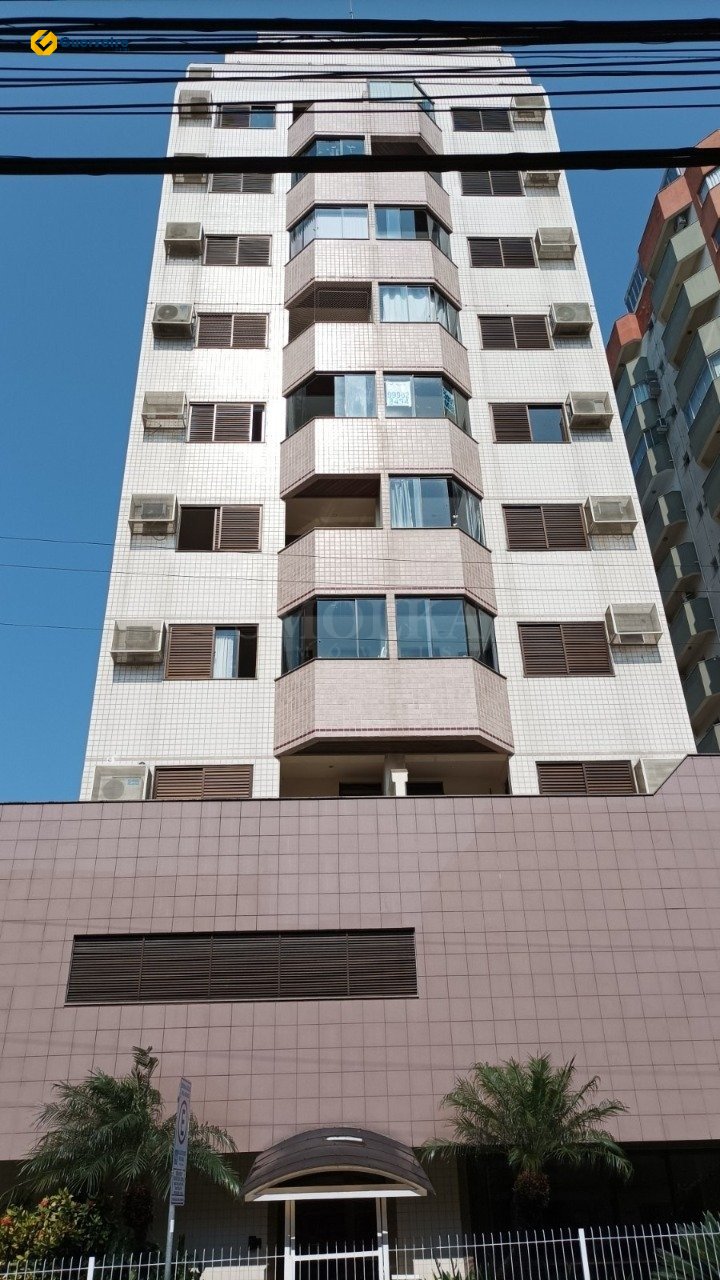 Apartamento com 1 Quarto à Venda, 51 m²em Centro - Florianópolis