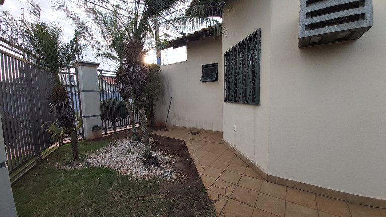 Imagem Casa com 2 Quartos à Venda,  em Vila Carlota - Campo Grande