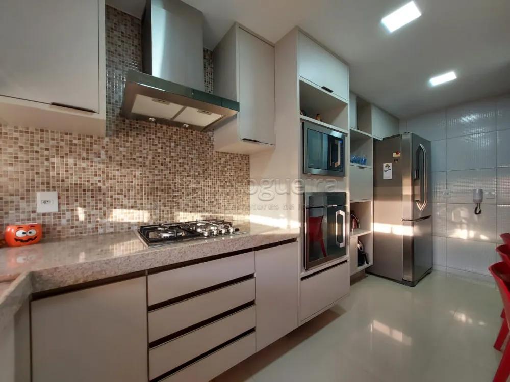 Imagem Apartamento com 4 Quartos para Alugar, 134 m²em Candeias - Jaboatão dos Guararapes Imagem Apartamento com 4 Quartos para Alugar, 134 m²em Candeias - Jaboatão dos Guararapes
