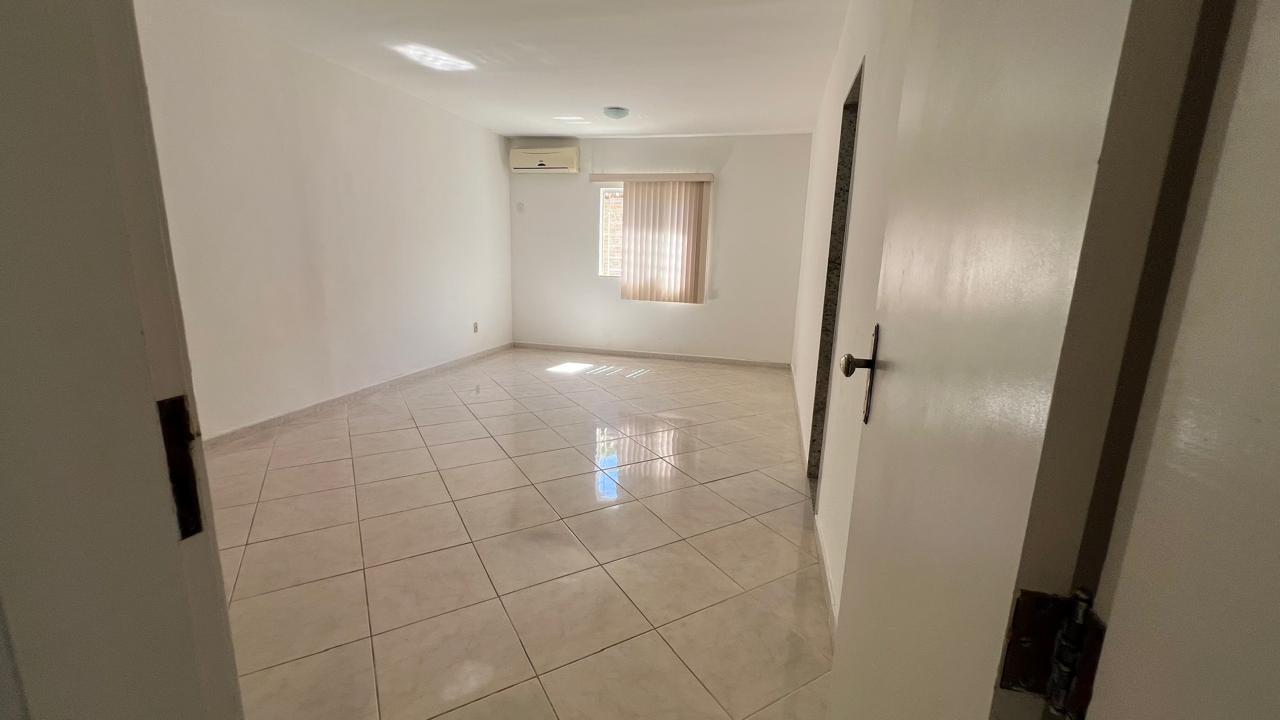 Imagem Casa de Condomínio com 3 Quartos para Alugar, 200 m²em Buraquinho - Lauro de Freitas