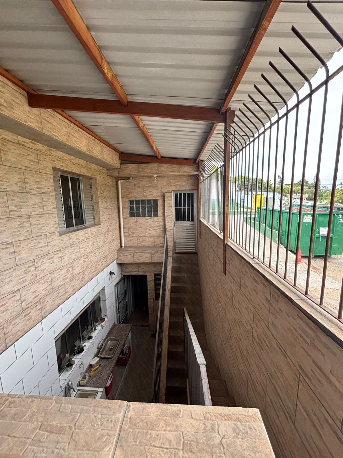 Imagem Casa com 3 Quartos à Venda, 300 m² em Jardim das Rosas (Zona Leste) - São Paulo Imagem Casa com 3 Quartos à Venda, 300 m² em Jardim das Rosas (Zona Leste) - São Paulo