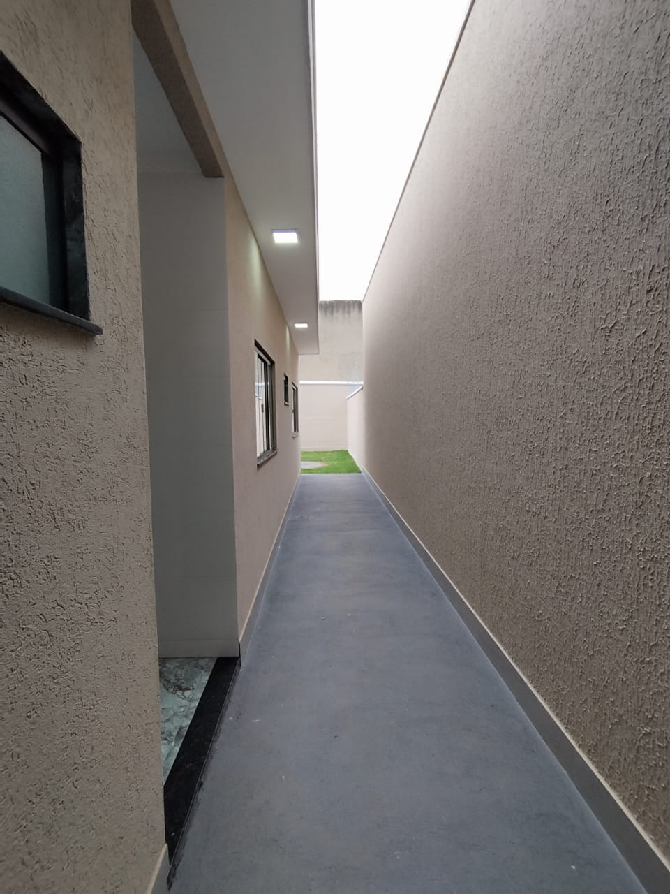 Imagem Casa com 2 Quartos à Venda, 85 m²em Jardim Himalaia - Aparecida de Goiânia