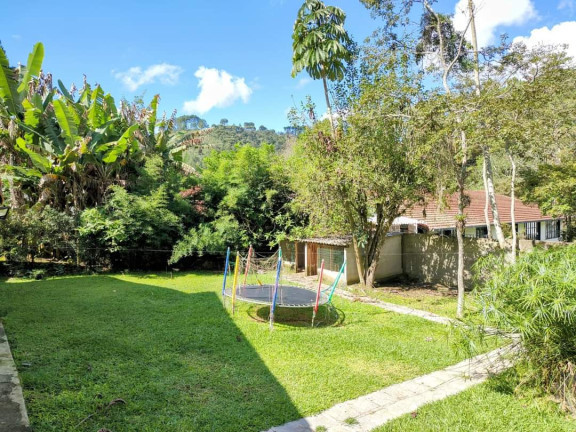 Imagem Casa de Condomínio com 3 Quartos à Venda,  em Albuquerque - Teresópolis