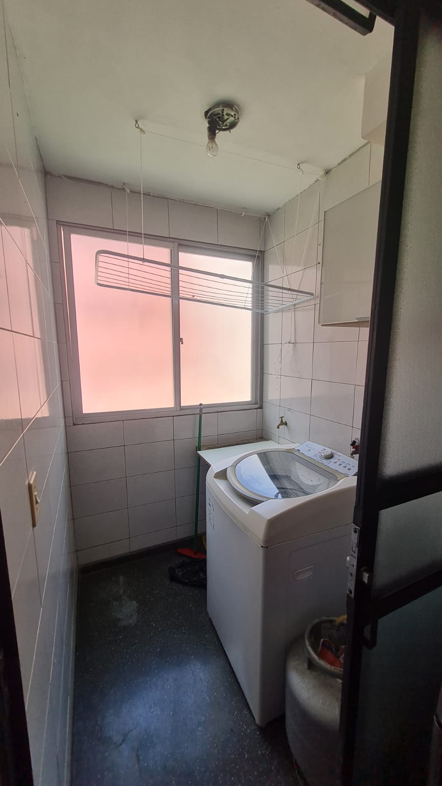 Imagem Apartamento com 2 Quartos à Venda, 49 m² em Capão Raso - Curitiba