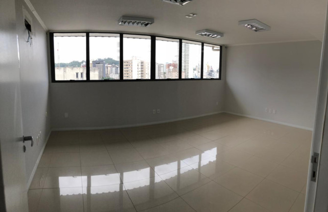 Imagem Sala Comercial à Venda, 254 m² em Centro - Criciúma Imagem Sala Comercial à Venda, 254 m² em Centro - Criciúma