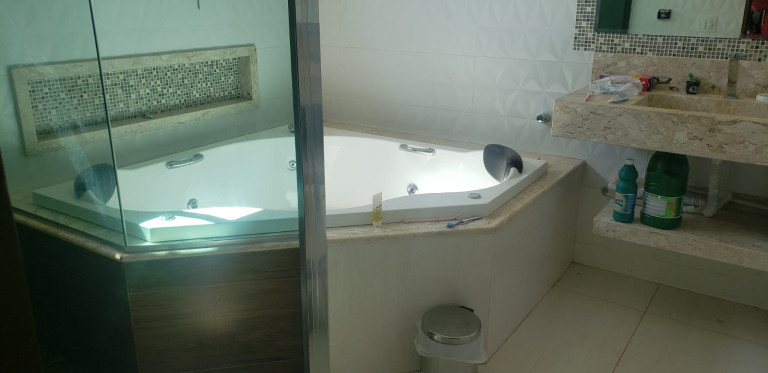 Imagem Casa com 4 Quartos à Venda, 538 m²em Setor Habitacional Vicente Pires - Trecho 3 - Brasília Imagem Casa com 4 Quartos à Venda, 538 m²em Setor Habitacional Vicente Pires - Trecho 3 - Brasília