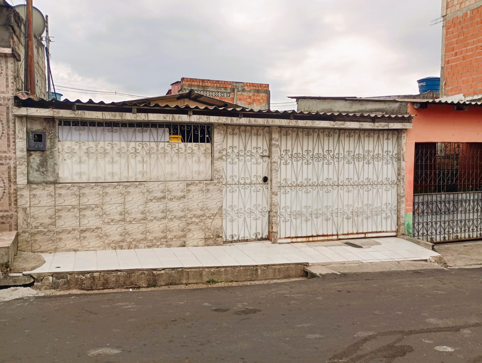 Imagem Casa com 2 Quartos à Venda, 115 m² em Novo Aleixo - Manaus