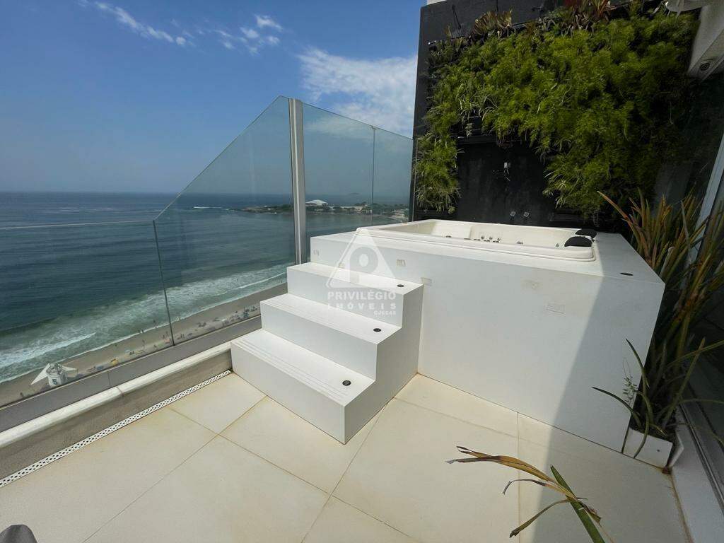 Imagem Cobertura com 6 Quartos à Venda, 558 m²em Copacabana - Rio de Janeiro