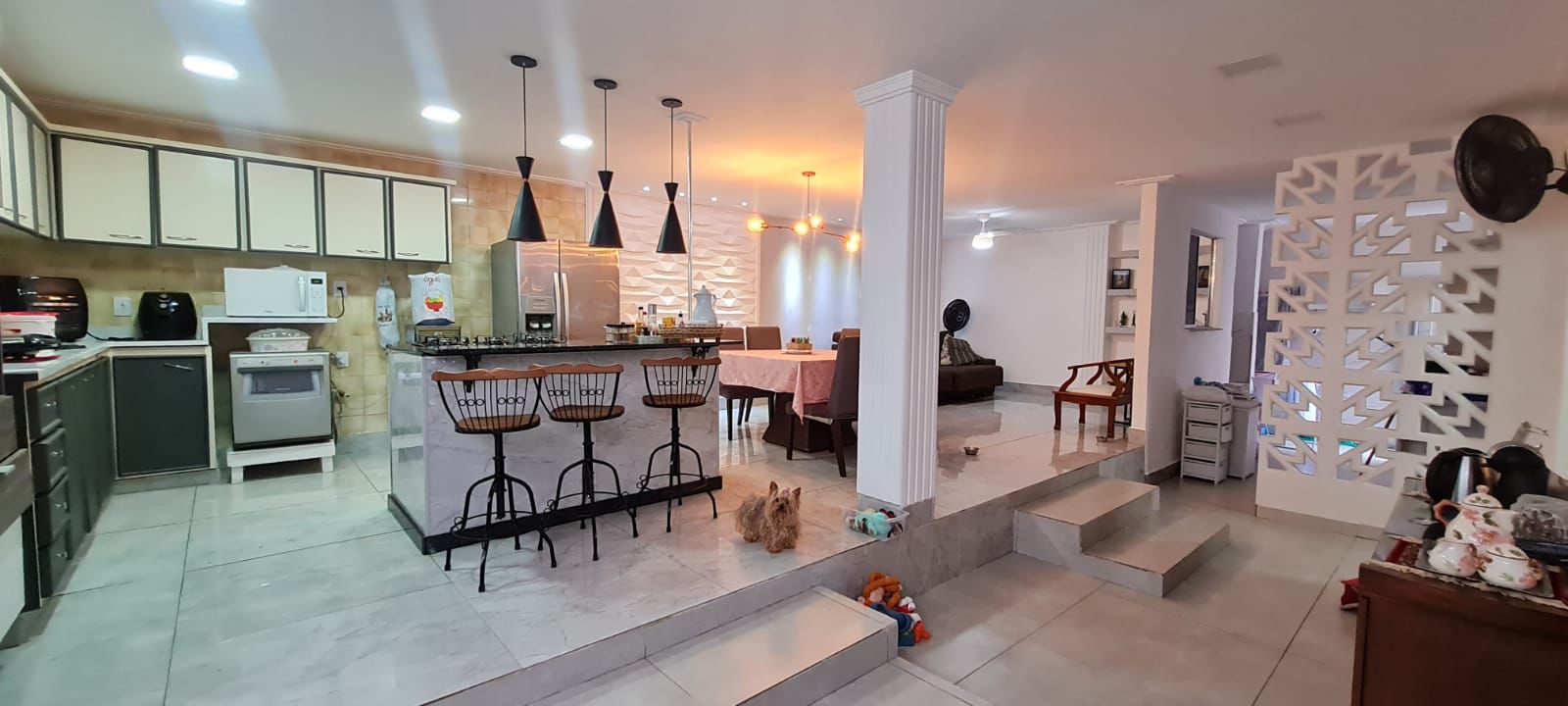 Imagem Casa com 4 Quartos à Venda, 600 m²em de Lourdes - Vitória Imagem Casa com 4 Quartos à Venda, 600 m²em de Lourdes - Vitória