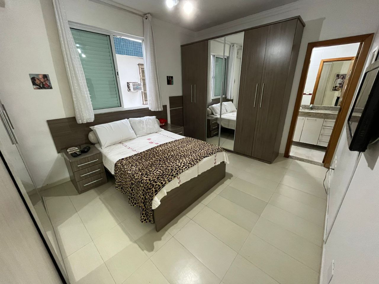 Imagem Casa com 4 Quartos à Venda, 239 m²em Embaré - Santos