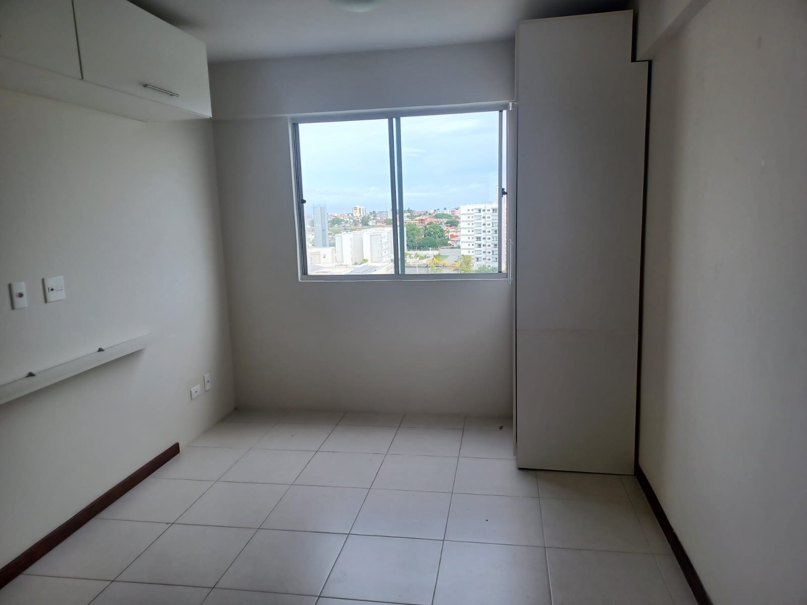 Imagem Apartamento com 3 Quartos à Venda, 68 m²em Centro - Lauro de Freitas