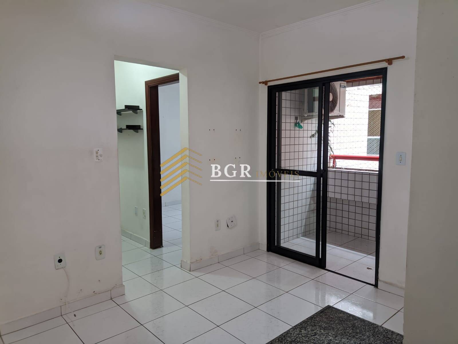 Apartamento com 2 Quartos para Alugar, 70 m²em Guilhermina - Praia Grande