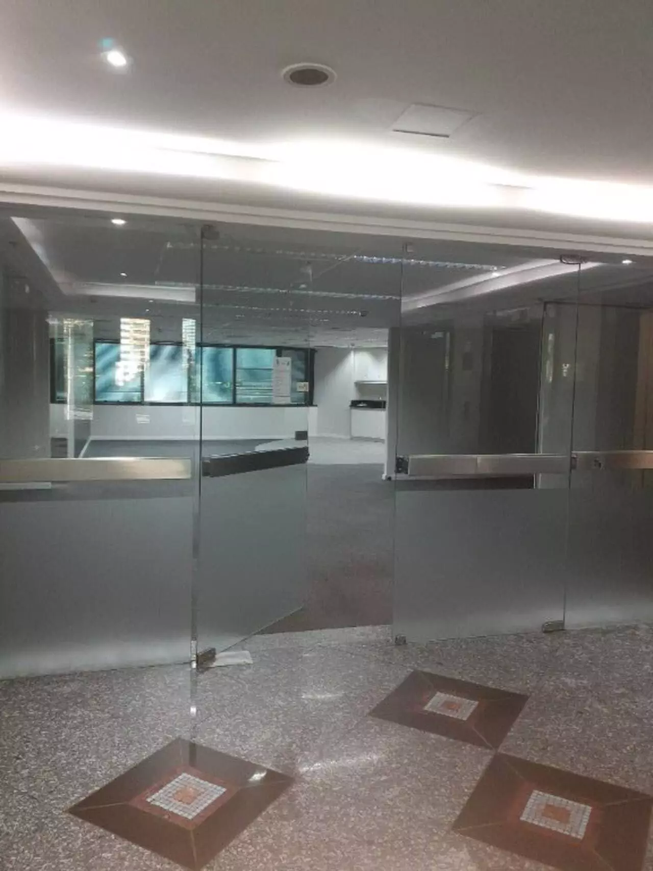 Imagem Sala Comercial à Venda ou Locação, 775 m² em Pinheiros - São Paulo