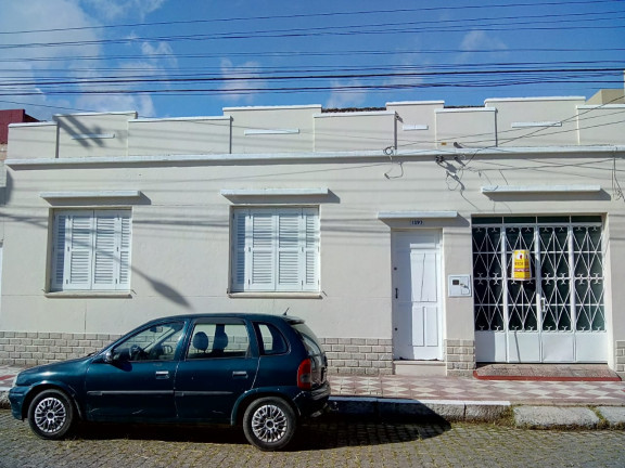 Casa com 2 Quartos à Venda ou Locação, 98 m² em Centro - Pelotas