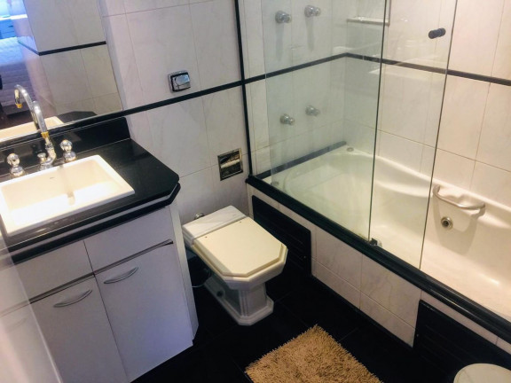 Imagem Apartamento com 4 Quartos à Venda, 245 m² em Copacabana - Rio de Janeiro Imagem Apartamento com 4 Quartos à Venda, 245 m² em Copacabana - Rio de Janeiro
