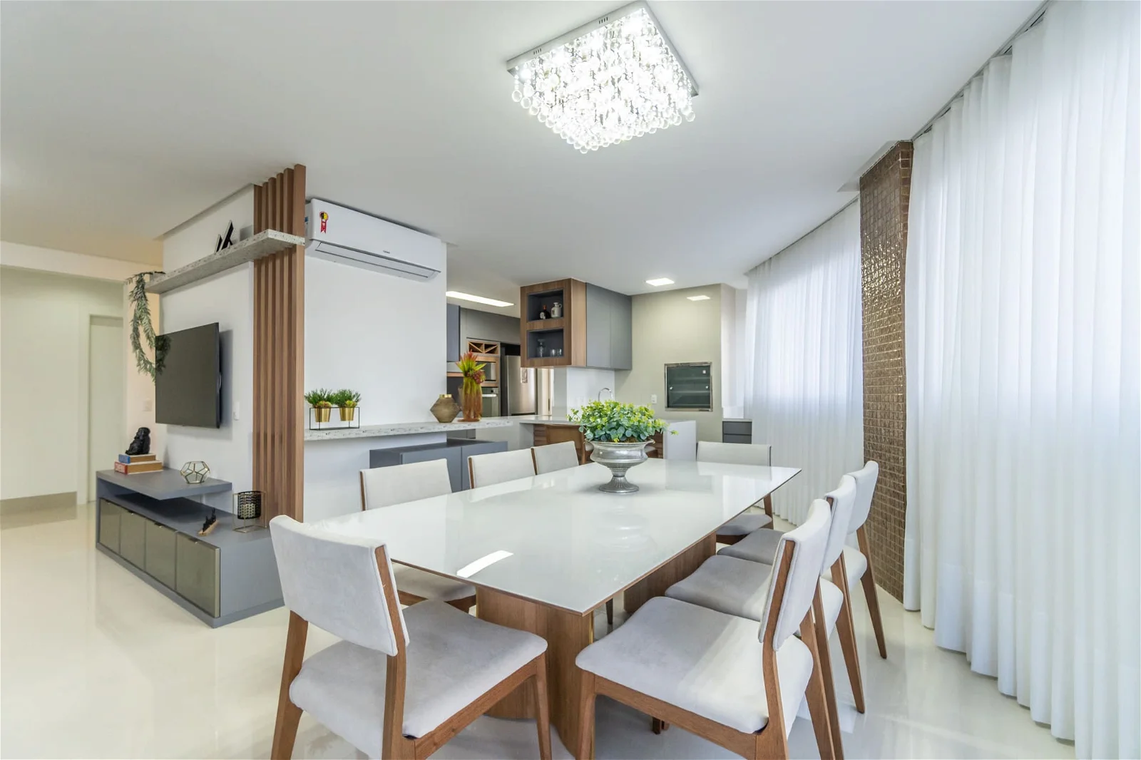 Imagem Apartamento com 4 Quartos à Venda, 150 m²em Centro - Balneário Camboriú