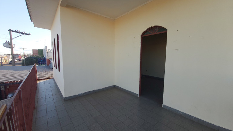 Imagem Casa com 3 Quartos à Venda, 140 m² em Guanandi - Campo Grande