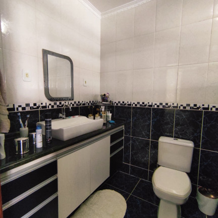 Imagem Casa com 2 Quartos à Venda, 216 m²em Jardim Marambaia - Jundiaí